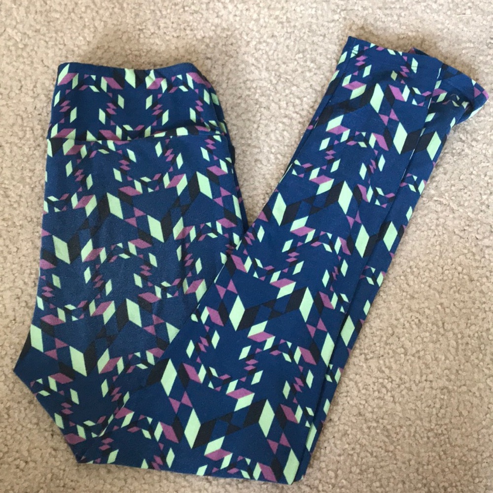 ⭐️SALE 2 for $5! Lularoe leggings